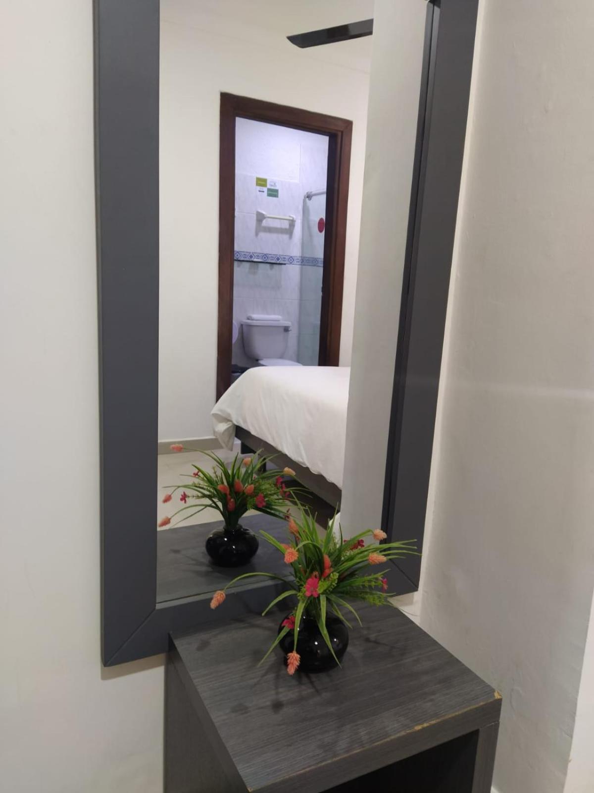 Hotel La Casa 1 Montería 외부 사진